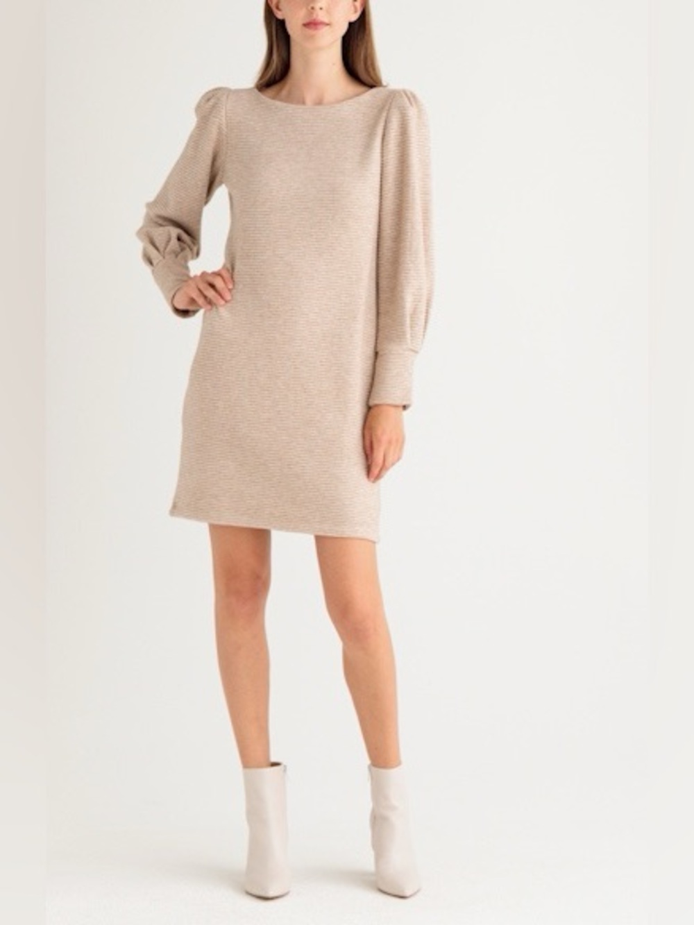Julia Jordan - Neutral Puff-Sleeve Mini Dress never worn